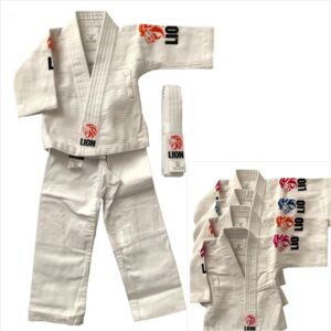 Lion baby judogi available with Lion embroideries in the colors blue, pink, orange and red